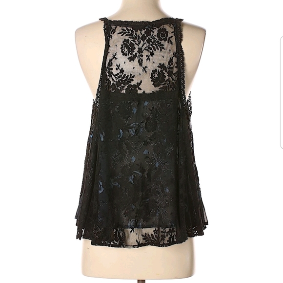 Black Miss Mackenzie tank Blouse - Picture 7 of 7